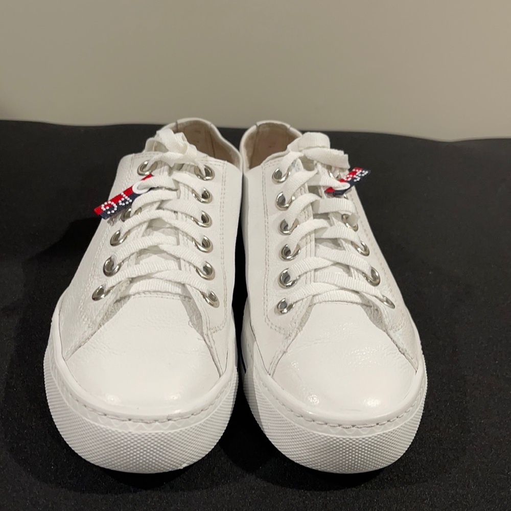 Leather Carly sneakers